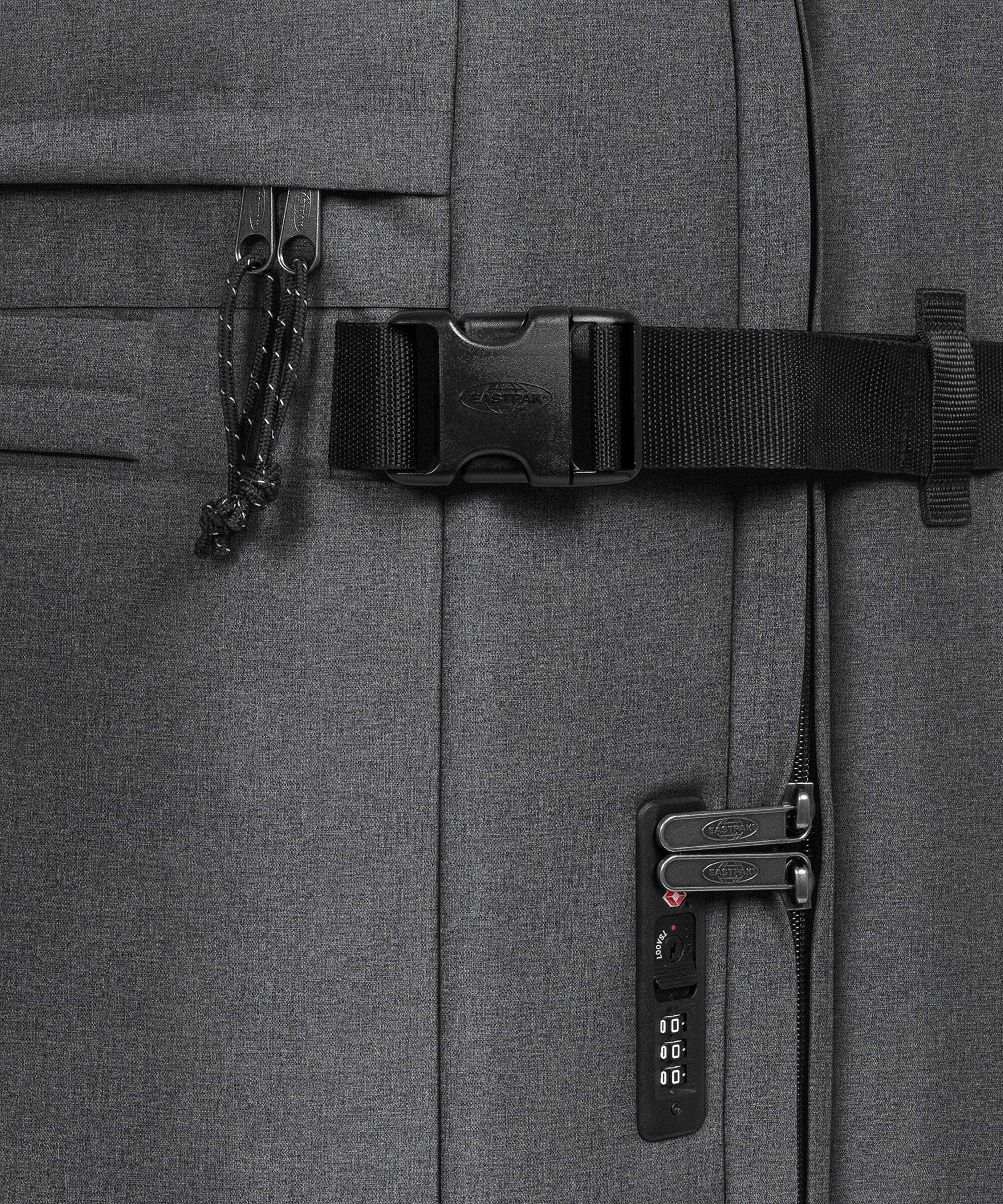 Eastpak Transit'R 4 M Spinner (4 wheels) black denim
