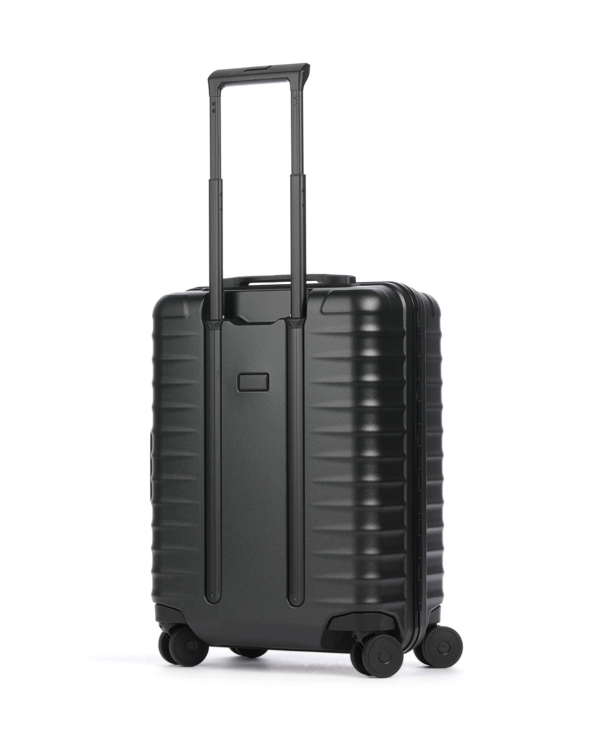 Titan Overseas Spinner (4 wheels) nightshade black