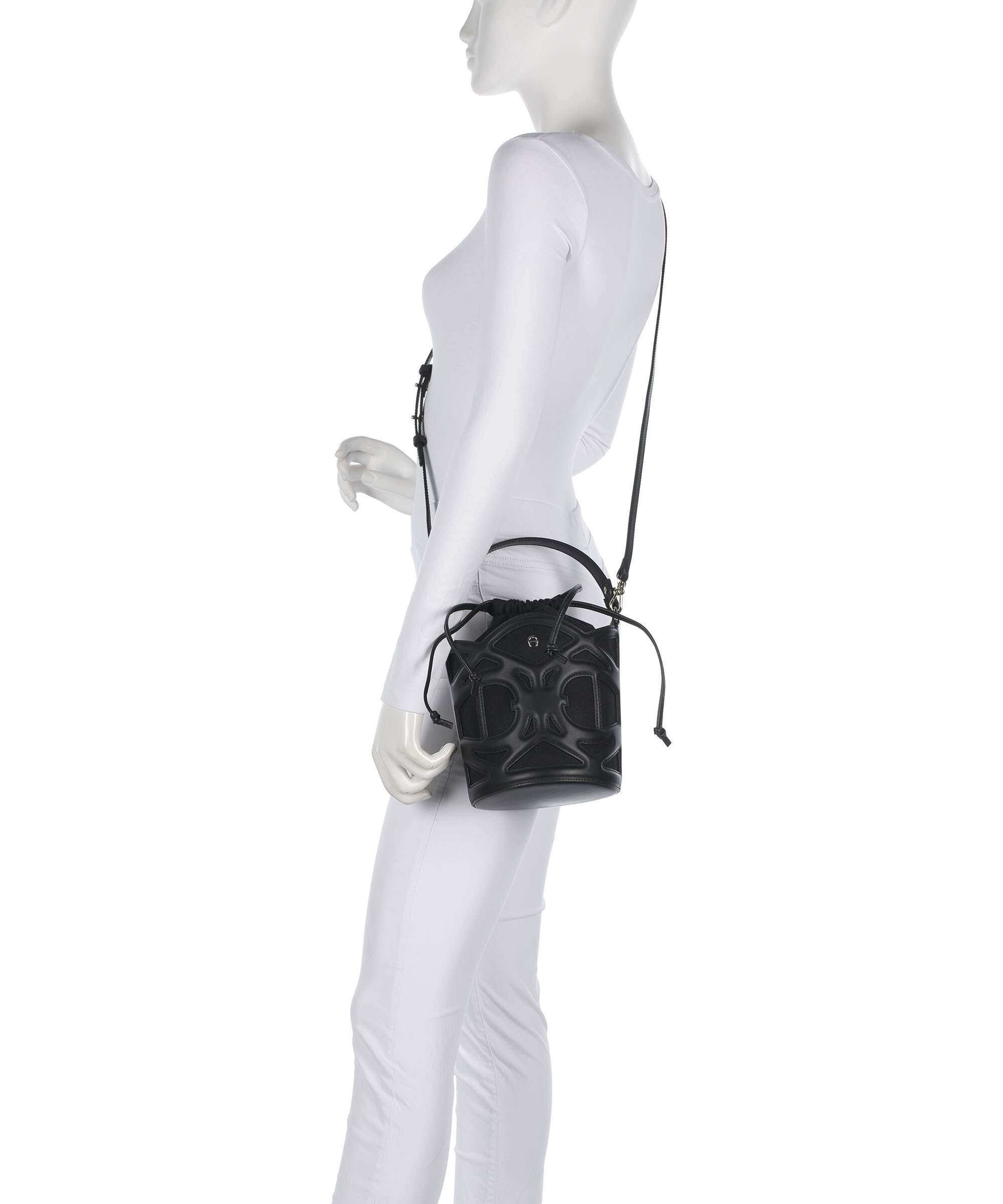 Aigner Azzurra S Bucket bag black