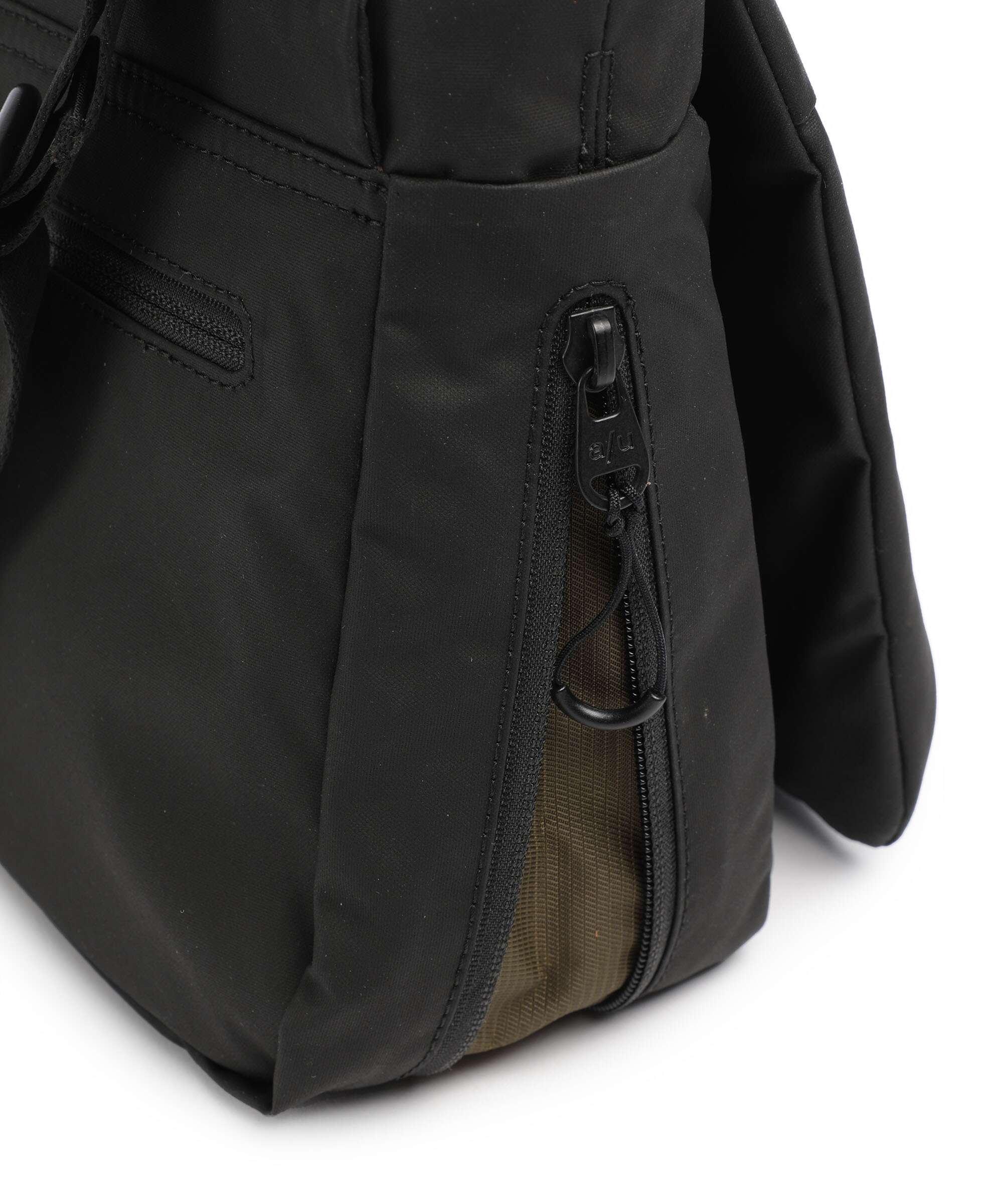 Aunts & Uncles Japan Lite Aoki Messenger bag black