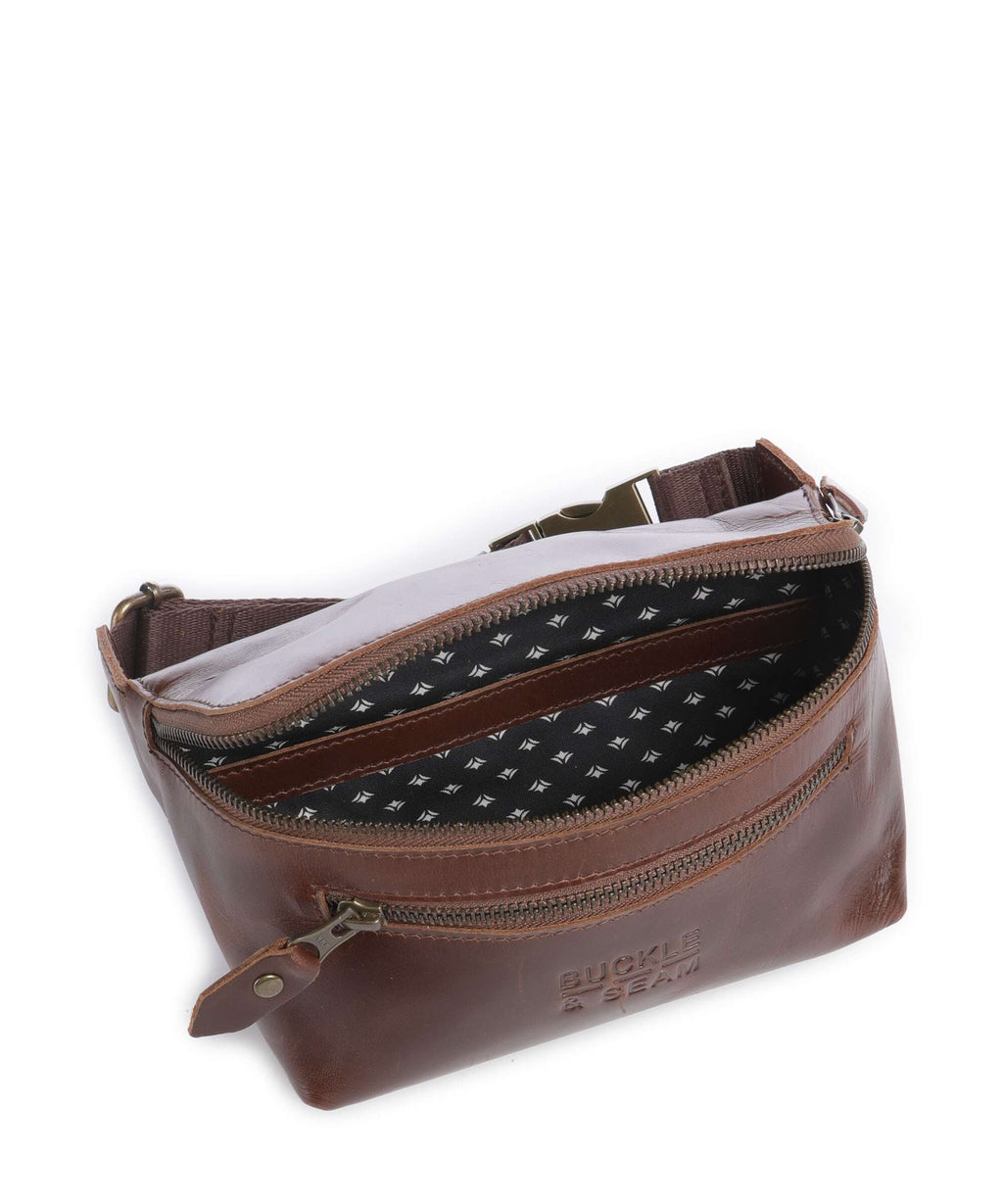 Buckle & Seam Crazy Horse Dash Belt bag brown