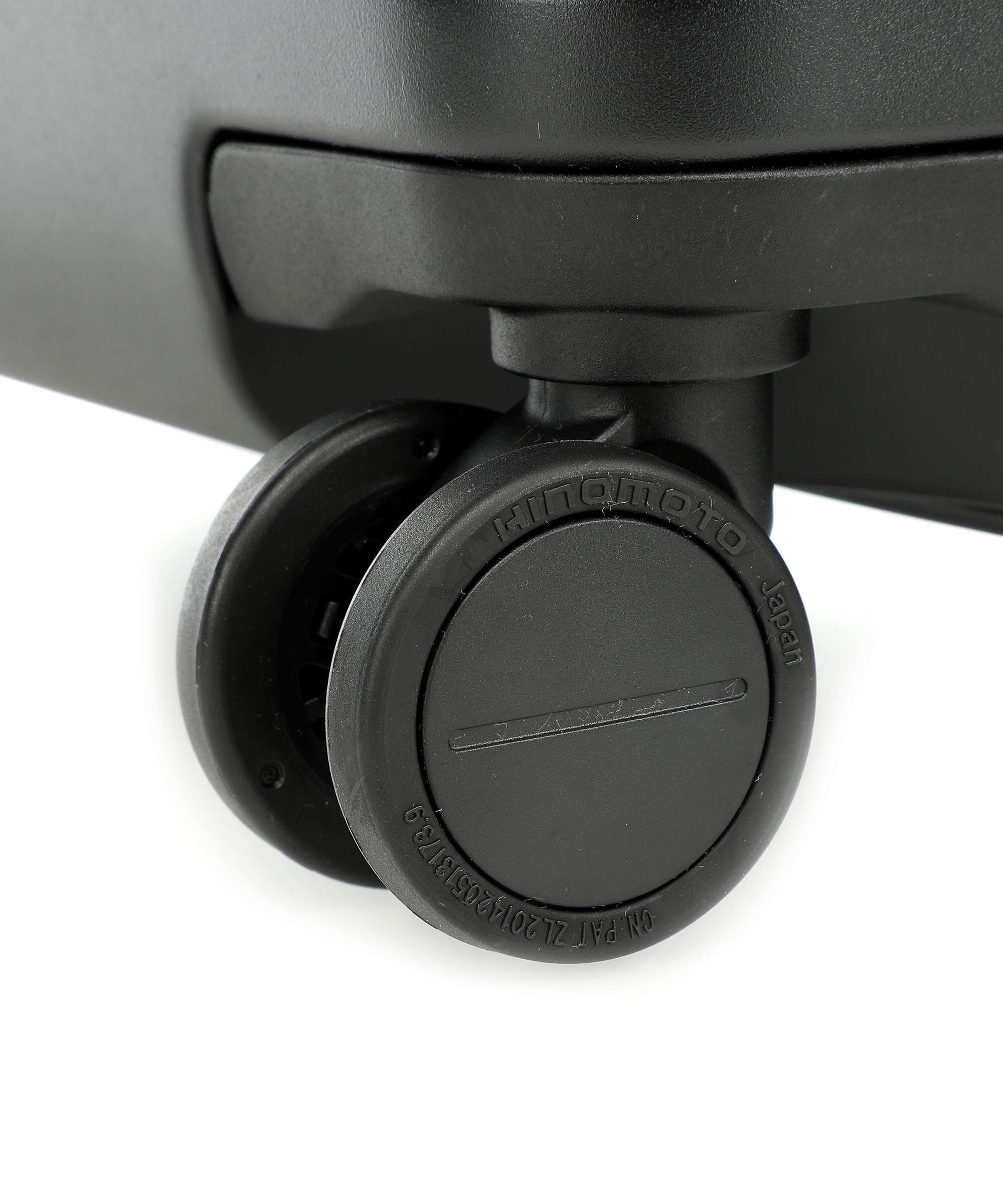 Horizn Studios H5 Essential Spinner (4 wheels) all black