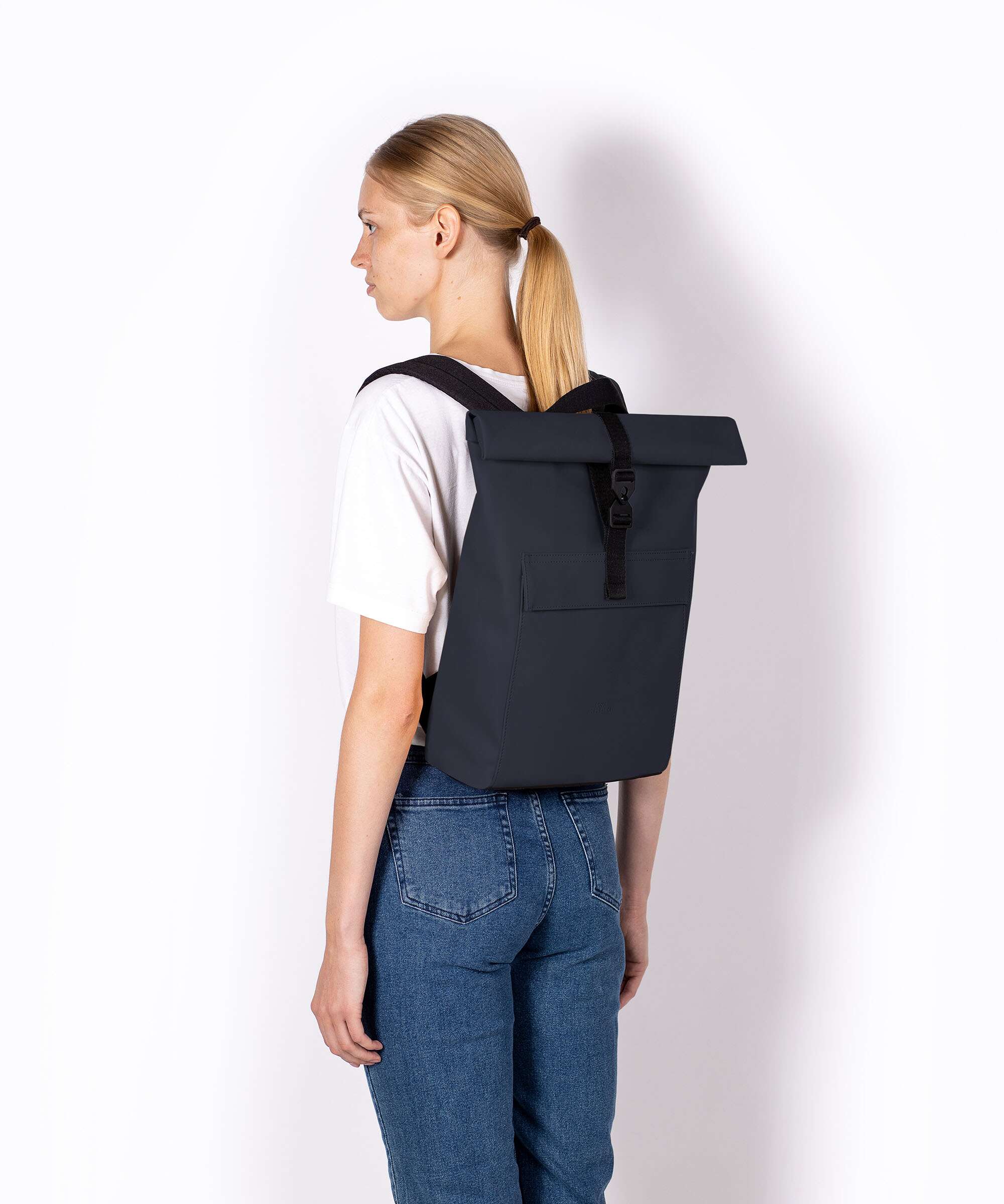 Ucon Acrobatics Lotus Jasper Mini Rolltop backpack dark navy