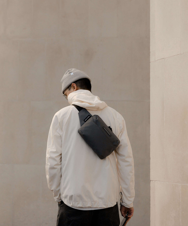 Horizn Studios Gion M Belt bag all black