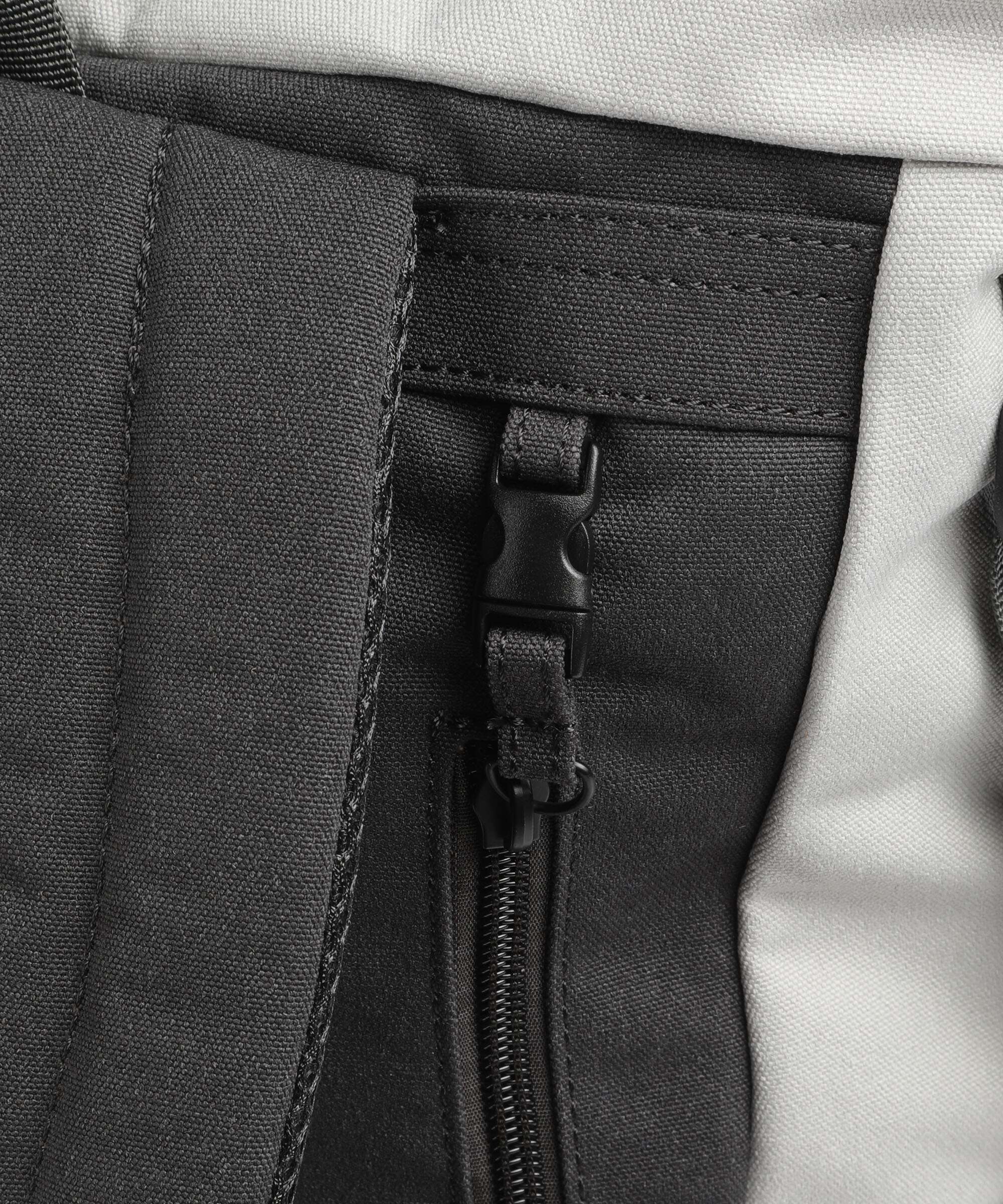 Doughnut Mediative Jetpack Rolltop backpack ground/sand