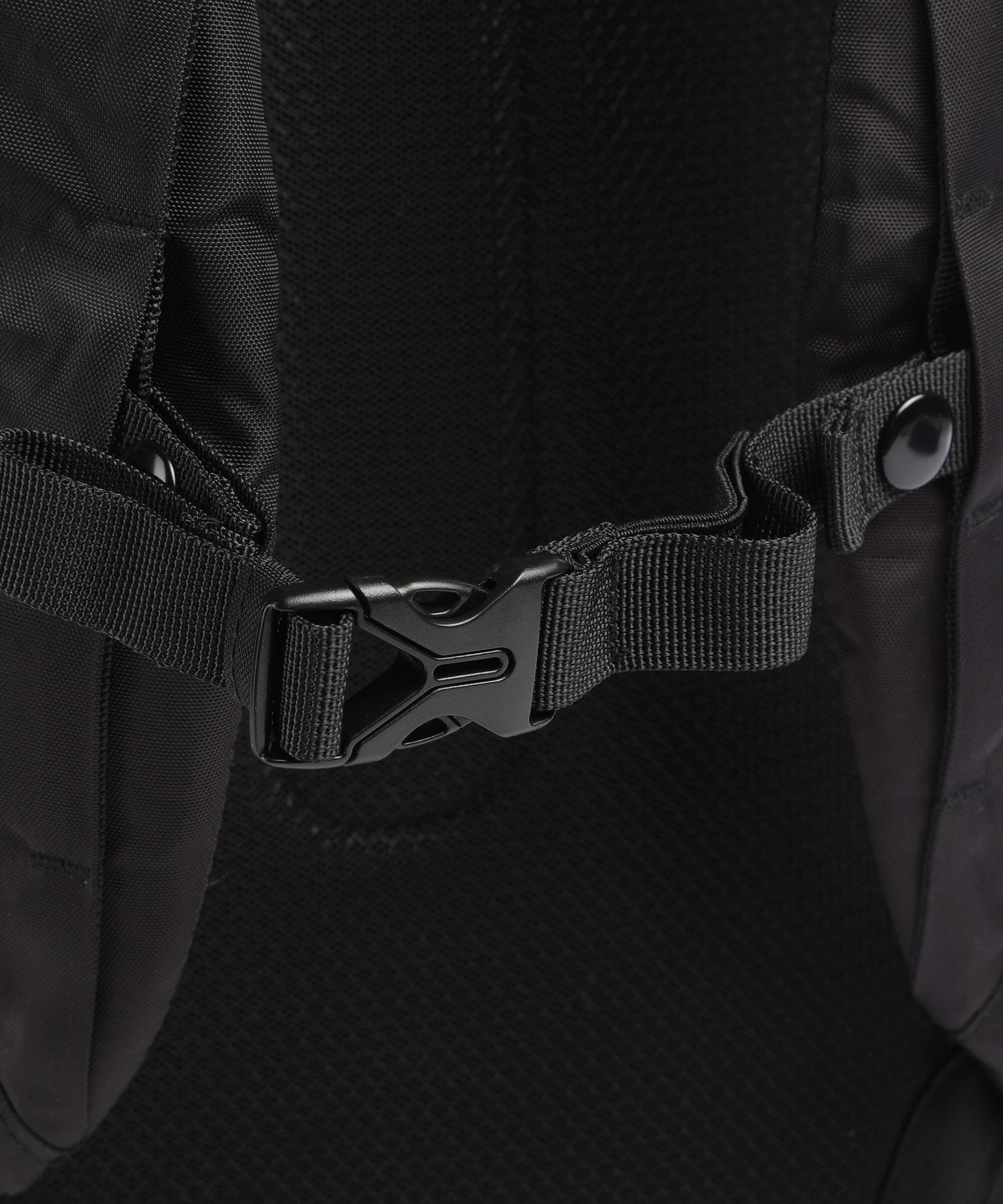 Doughnut Black Dynamic Backpack black