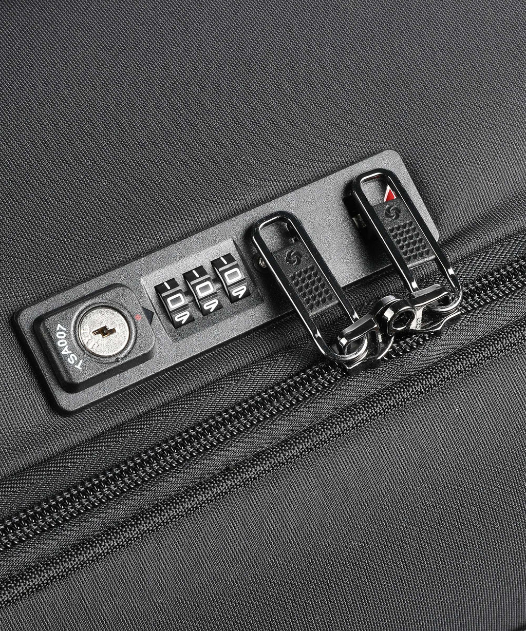 Samsonite Airea M Spinner (4 wheels) black