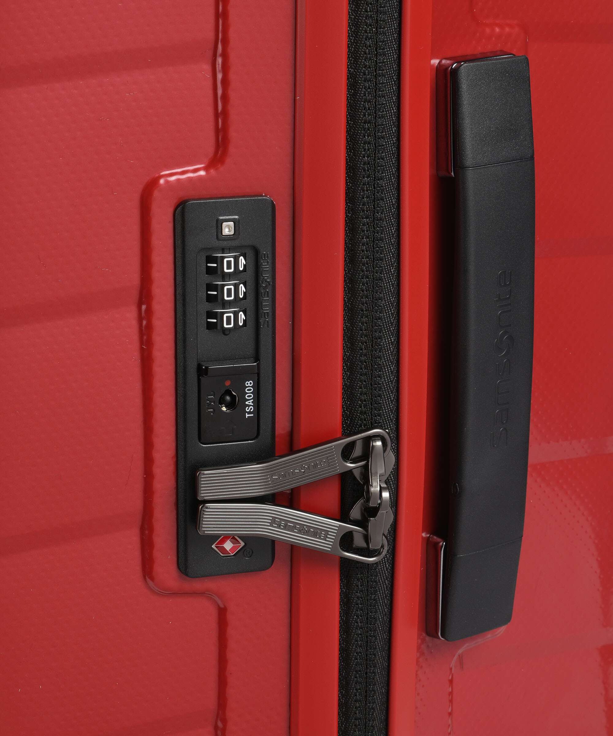 Samsonite Attrix Spinner (4 wheels) red