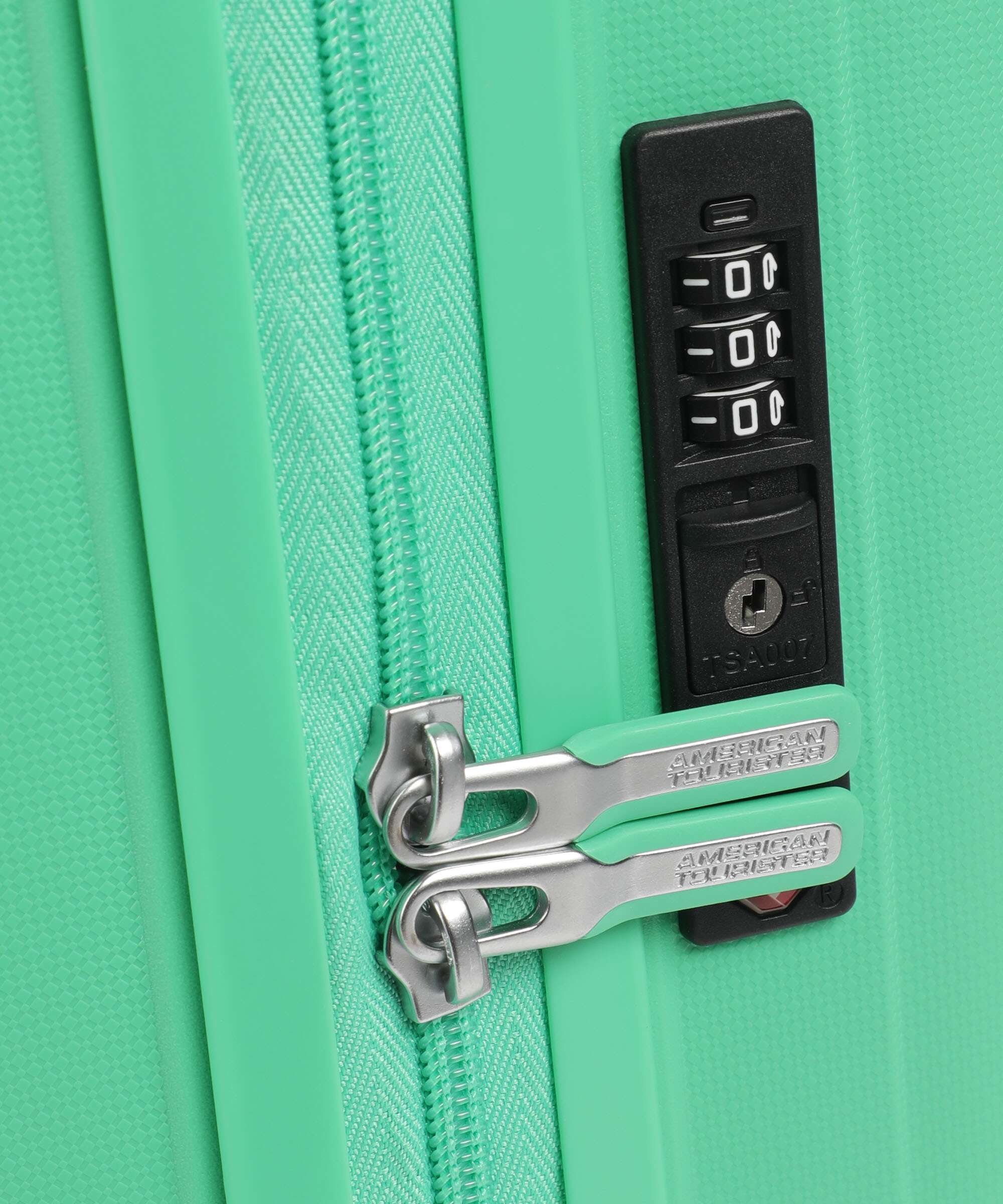 American Tourister Rejoy Spinner (4 wheels) jade green