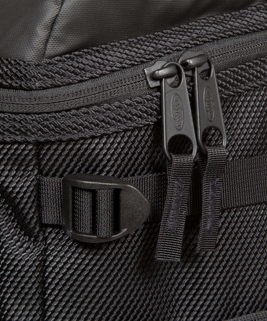Eastpak Tecum Top Travel backpack cnnct coast