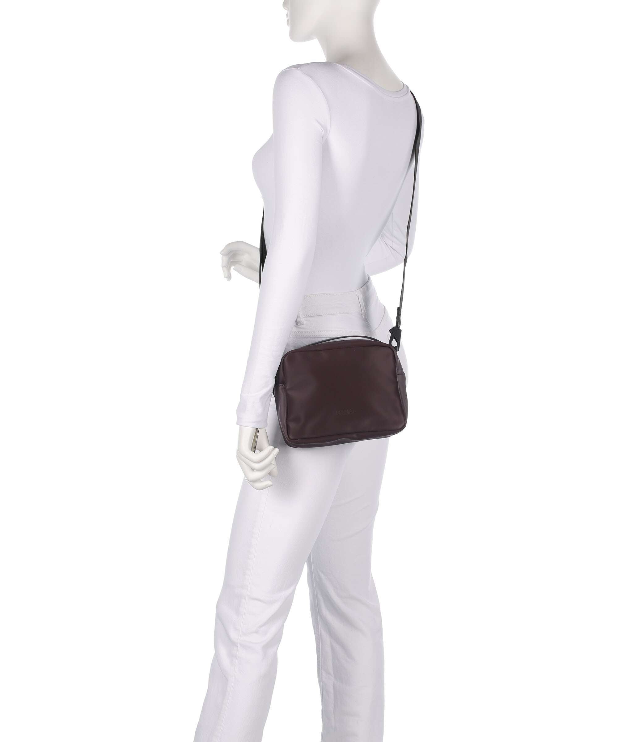 Rains Crossbody bag depth