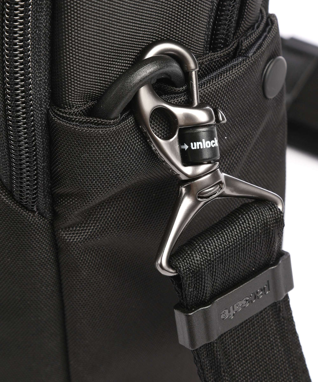 Pacsafe Metrosafe X Crossbody bag black
