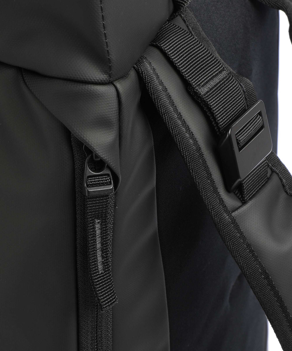 Db Hugger 25 Backpack black out