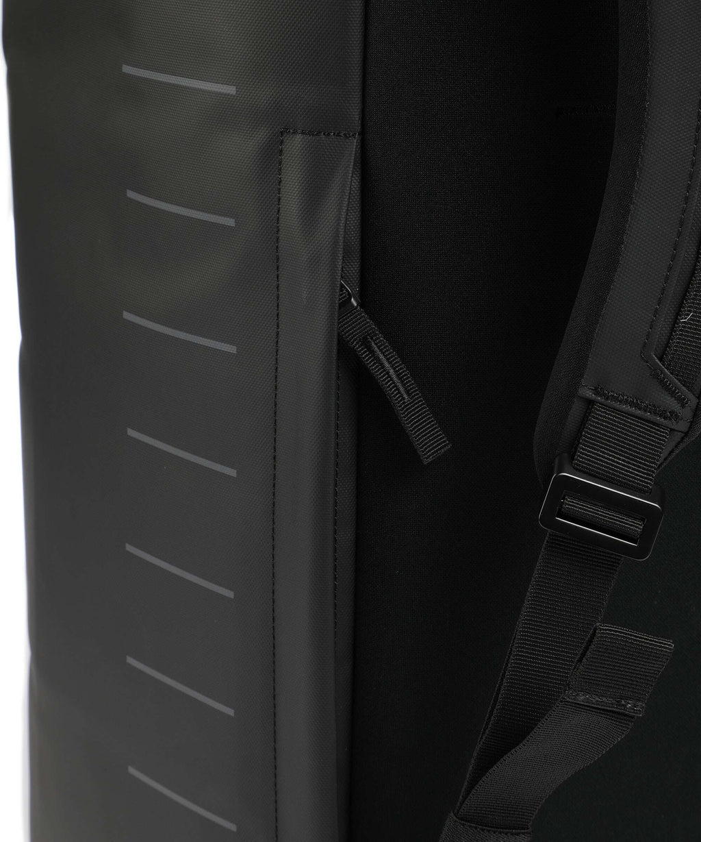Db Roamer 90 Travel backpack black out