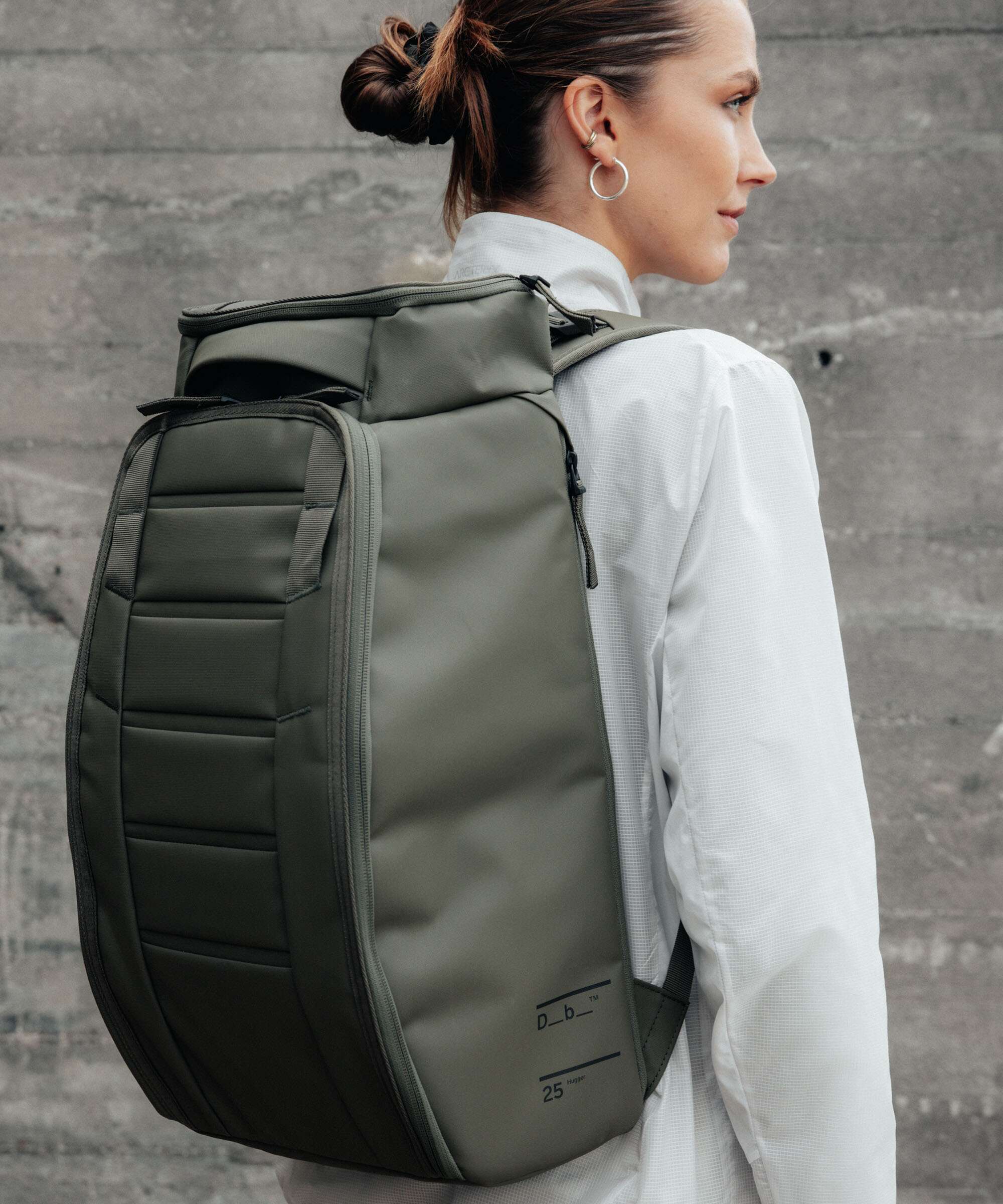 Db Hugger 25 Backpack reflective black