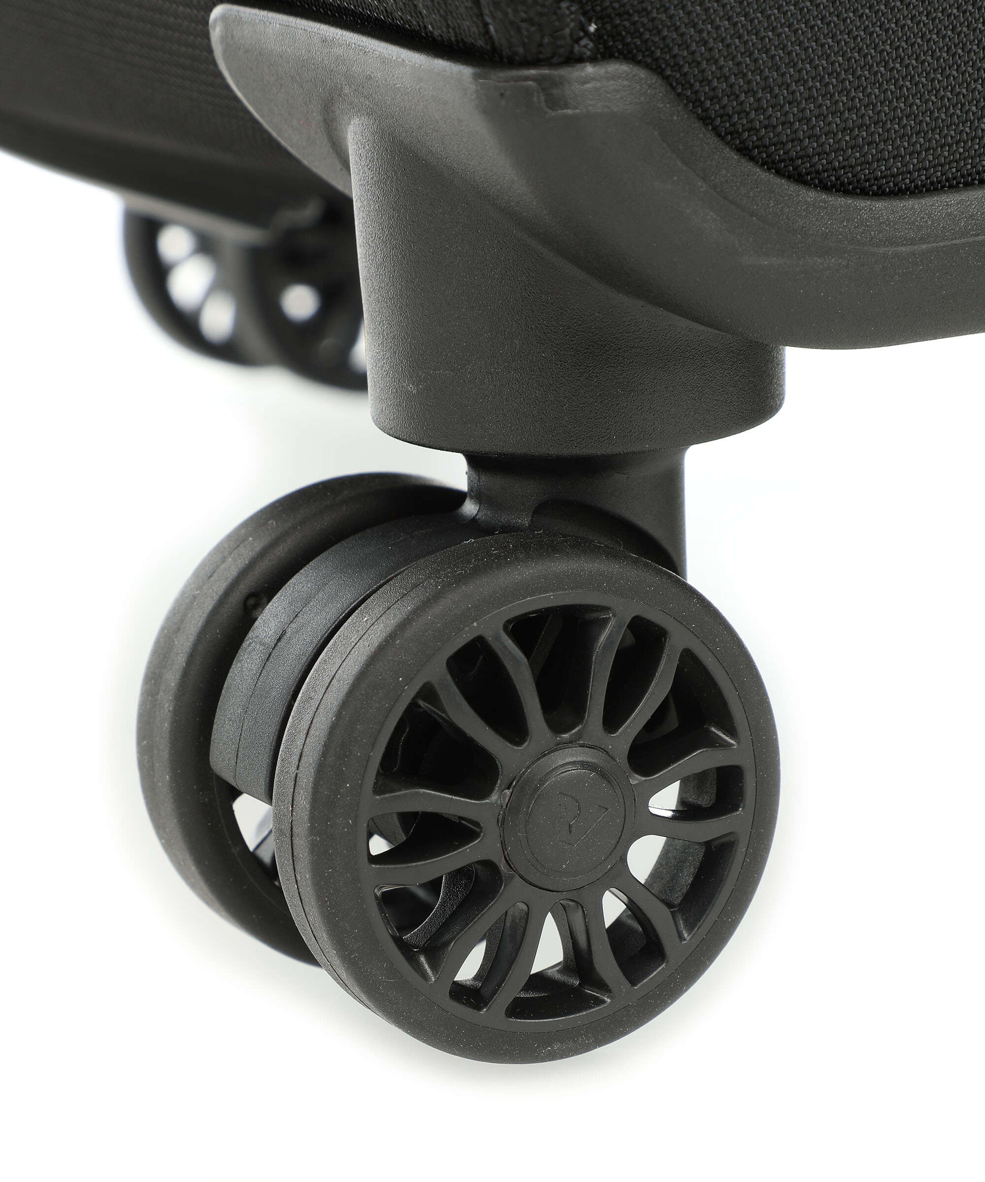 Roncato Joy Spinner (4 wheels) nero