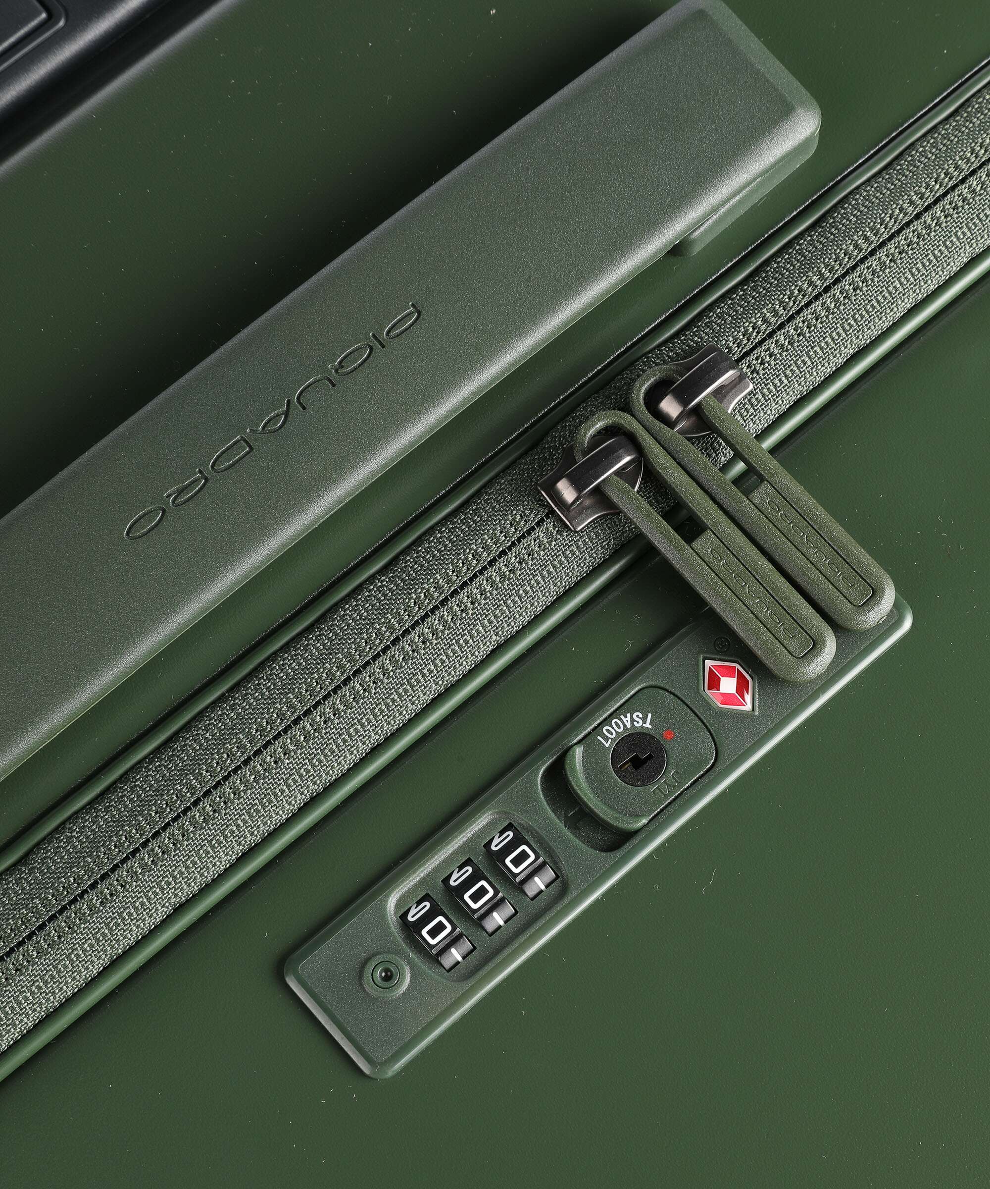 Piquadro PQ Light Spinner (4 wheels) olive green