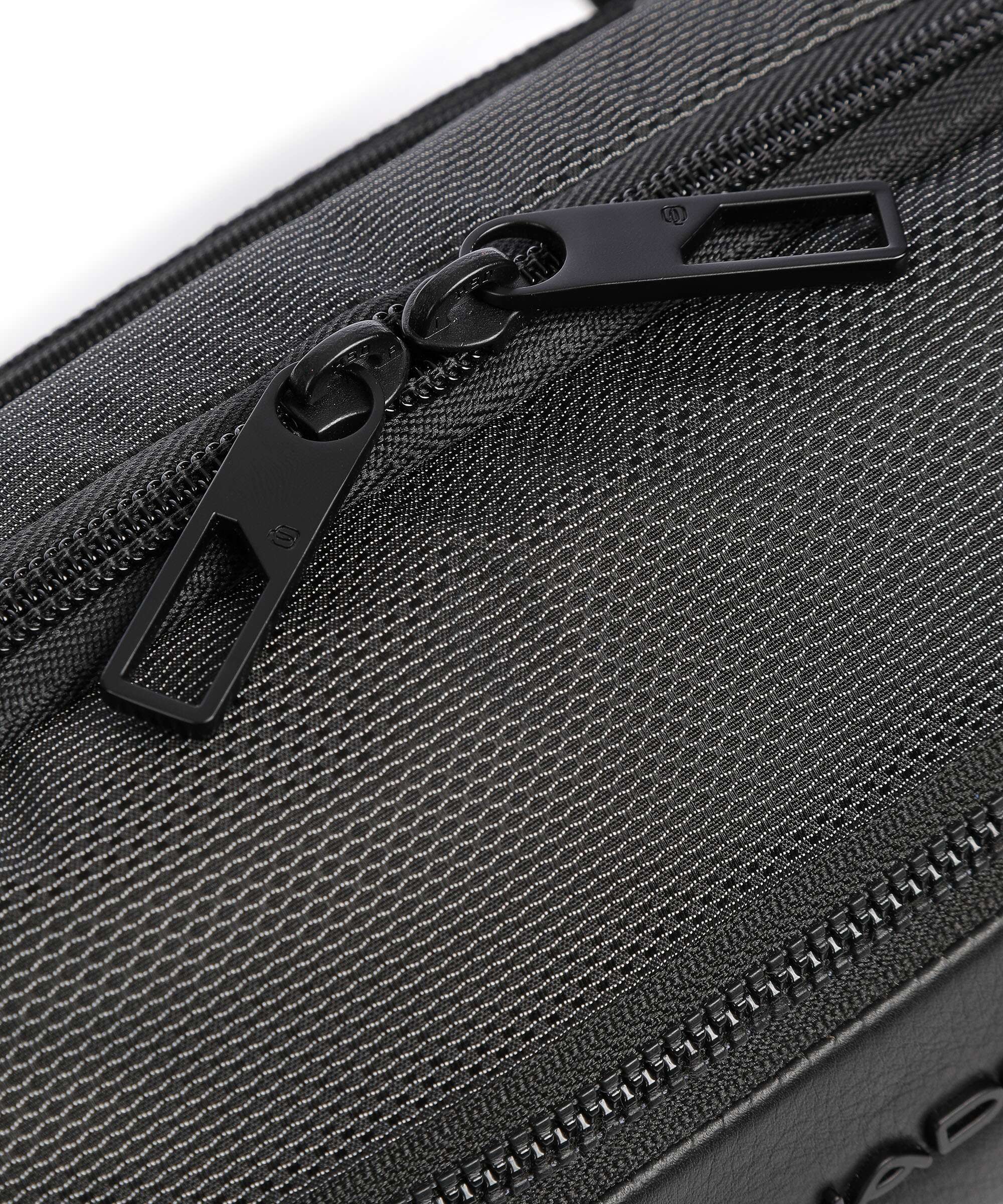 Piquadro Gio Belt bag black