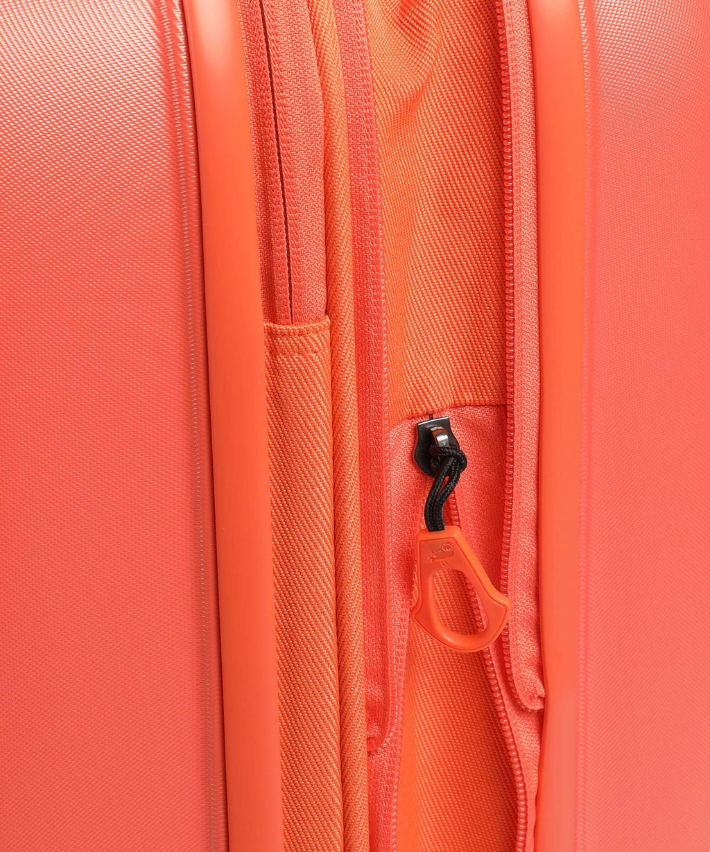 Mandarina Duck Logoduck+ Spinner (4 wheels) pumpkin