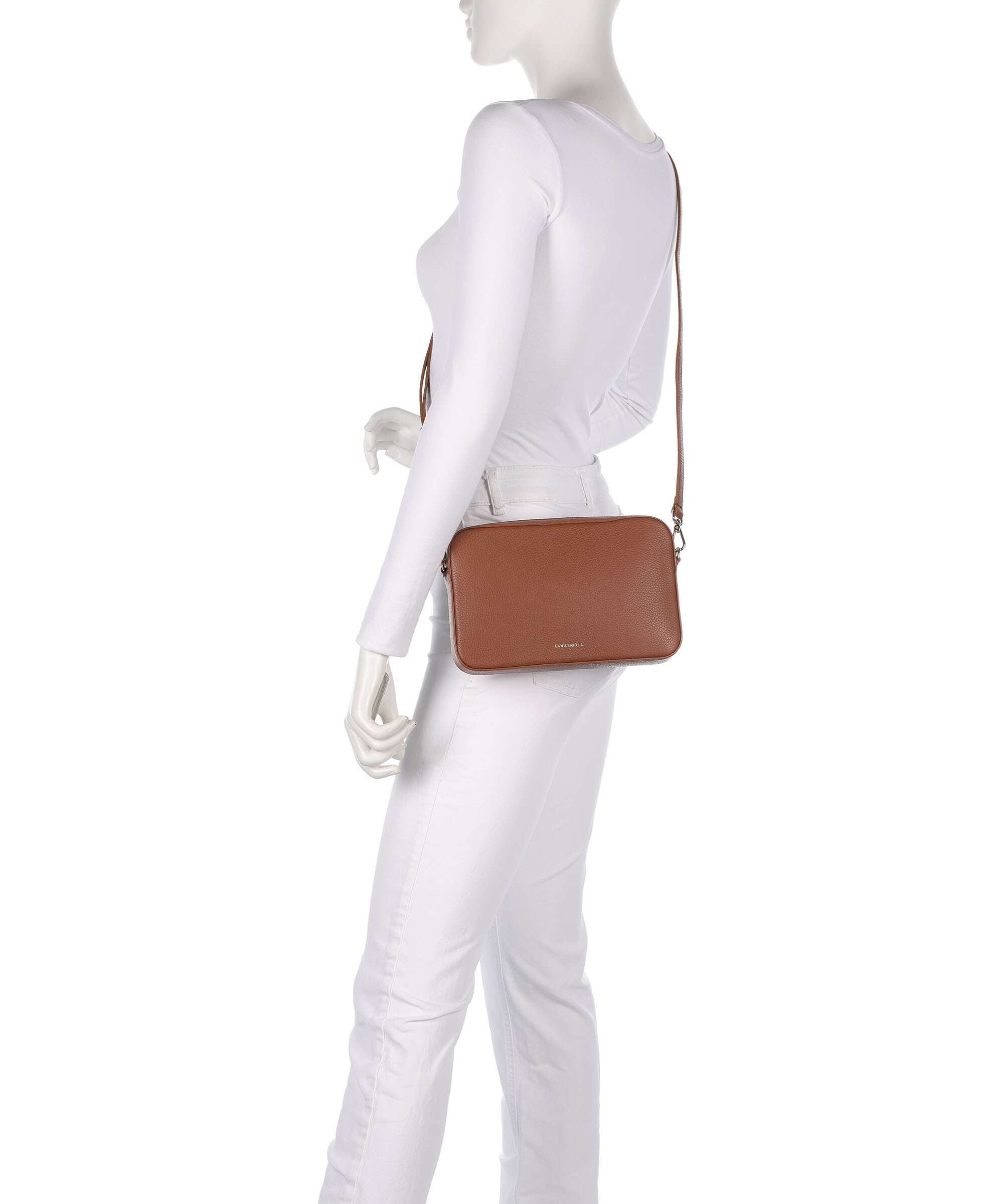 Coccinelle Tebe Shoulder bag cognac