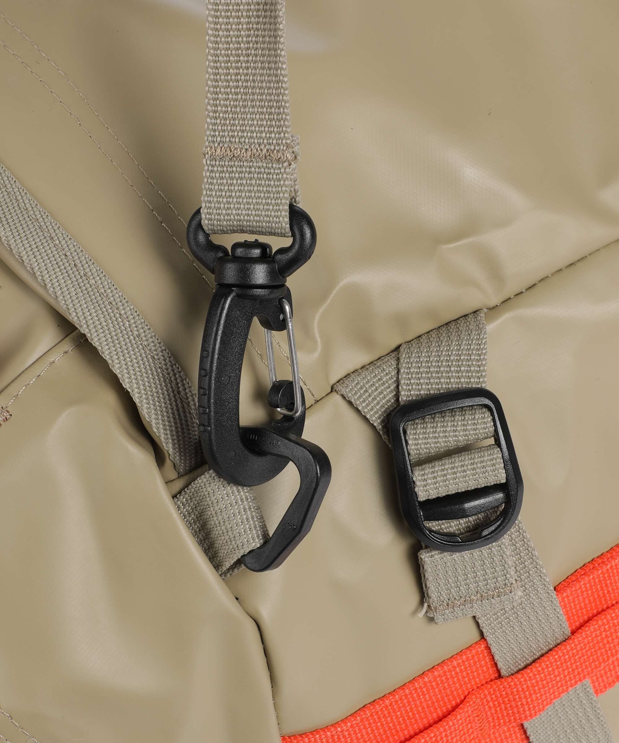 Eagle Creek Cargo Hauler 40 Weekend bag desert tan