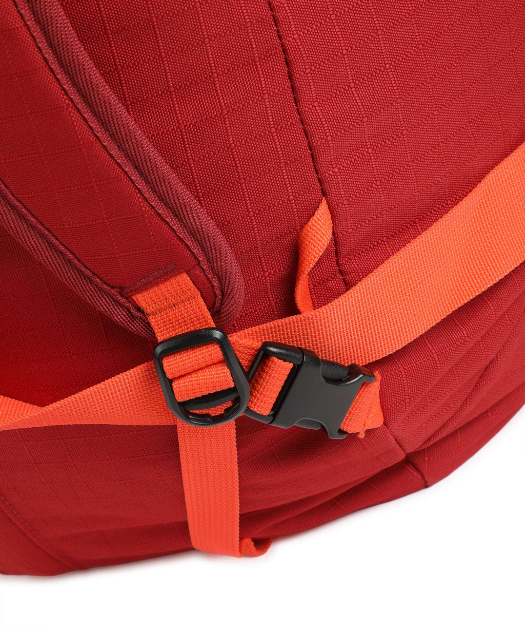 Eagle Creek No Matter 90 Travel bag cranberry red