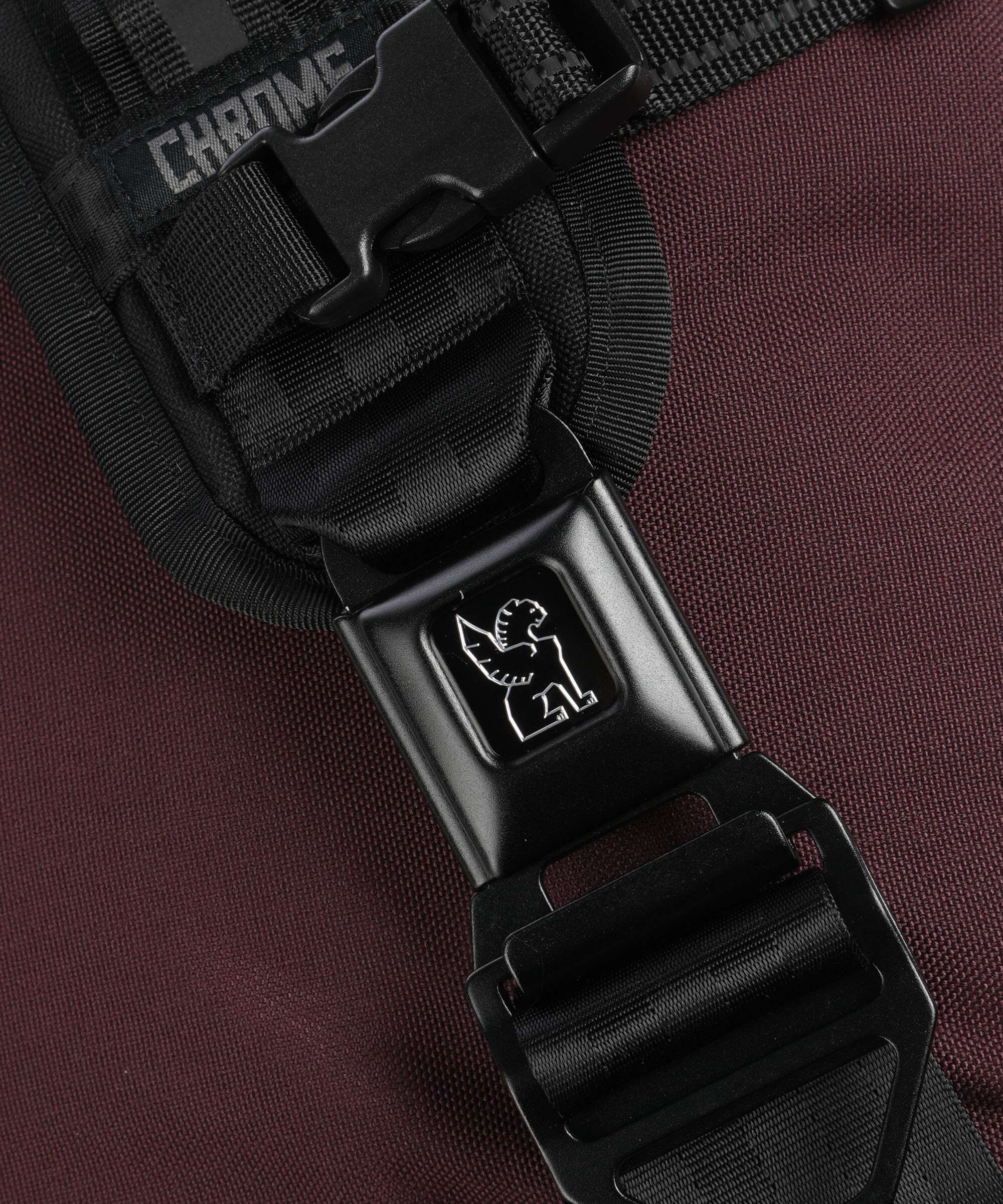 Chrome Metro Mini Messenger bag royale