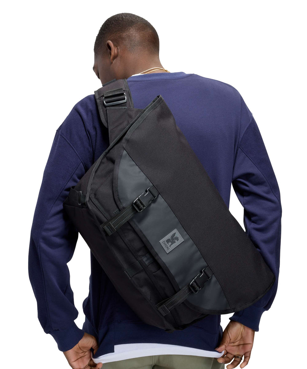 Chrome Citizen 24 Messenger bag black
