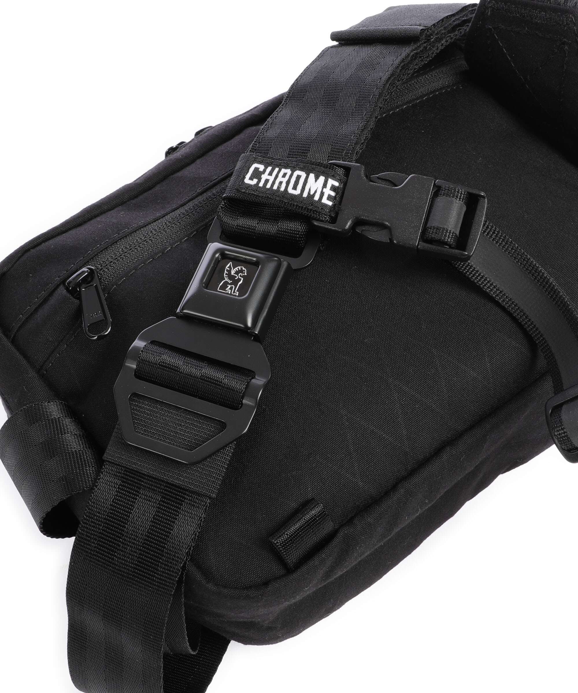 Chrome Barrage 5 Belt bag black