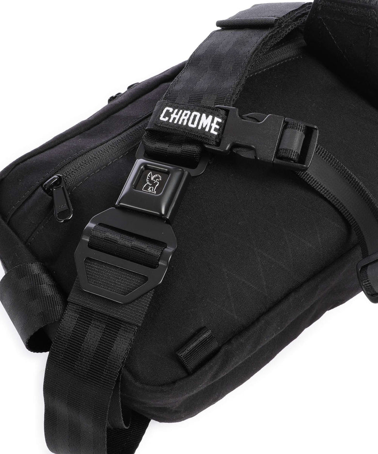 Chrome Barrage 5 Belt bag black