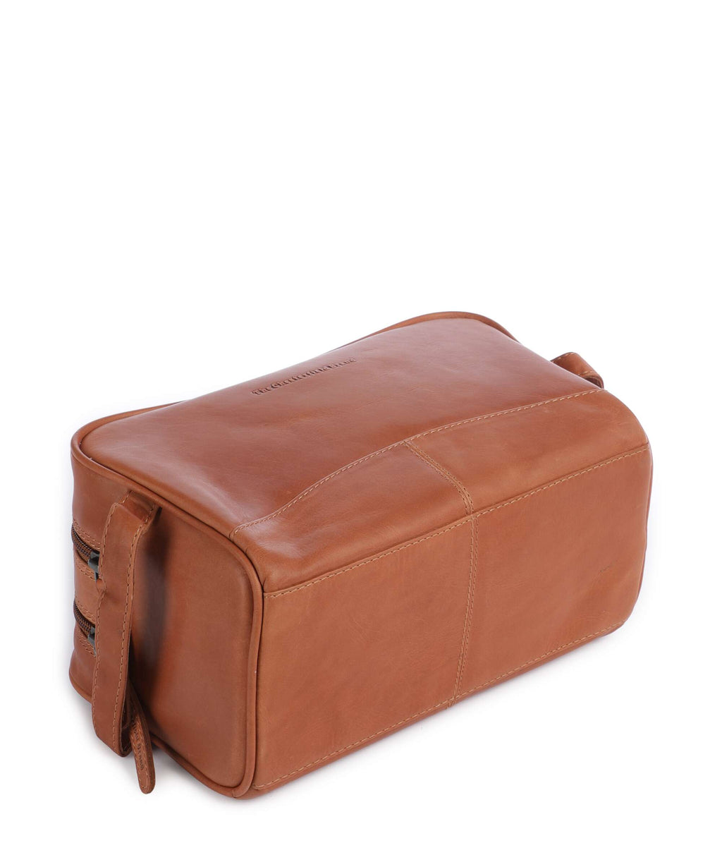 The Chesterfield Brand Wax Pull Up Cow Stacey Toiletry bag cognac