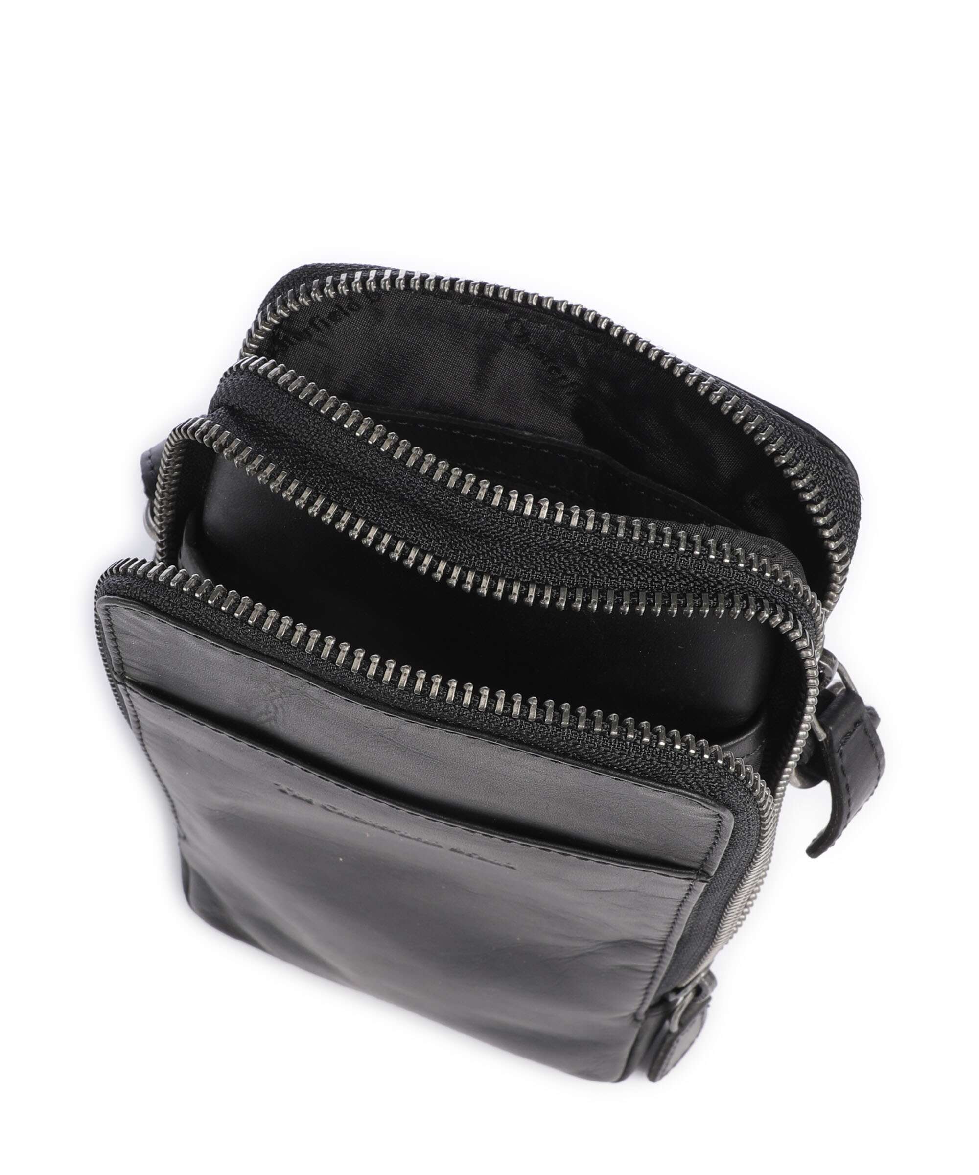 The Chesterfield Brand Cow Wax Pull Up Alesund Phone bag black