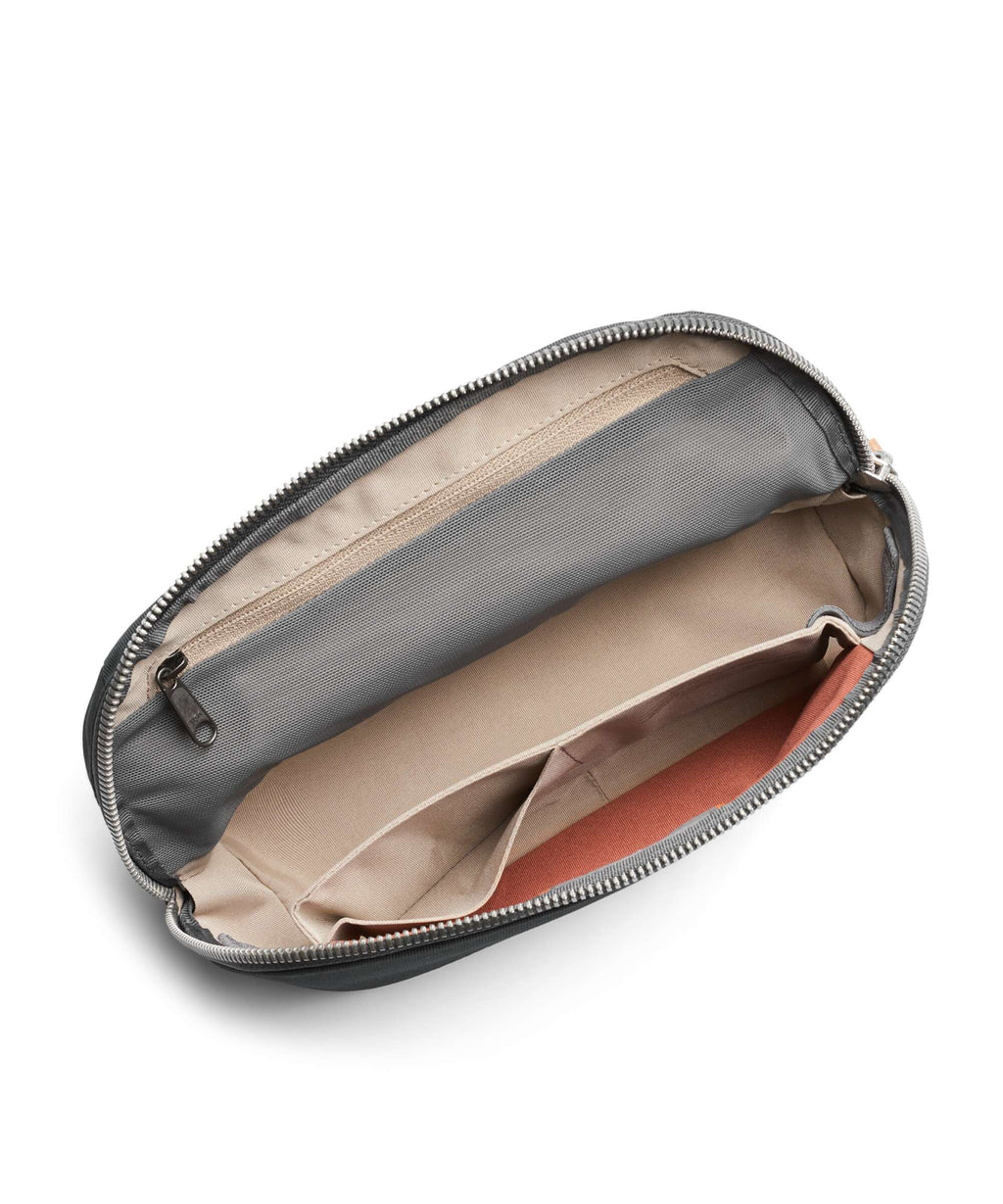 Bellroy Tech Desk Caddy Travel accessory slate