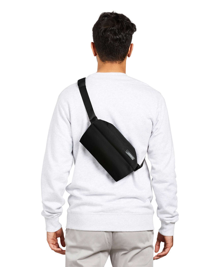 Bellroy City 4 Mini Sling bag navy