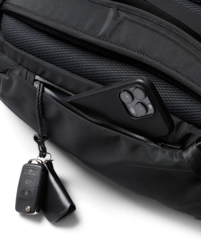 Bellroy Transit 22 Pro Backpack black