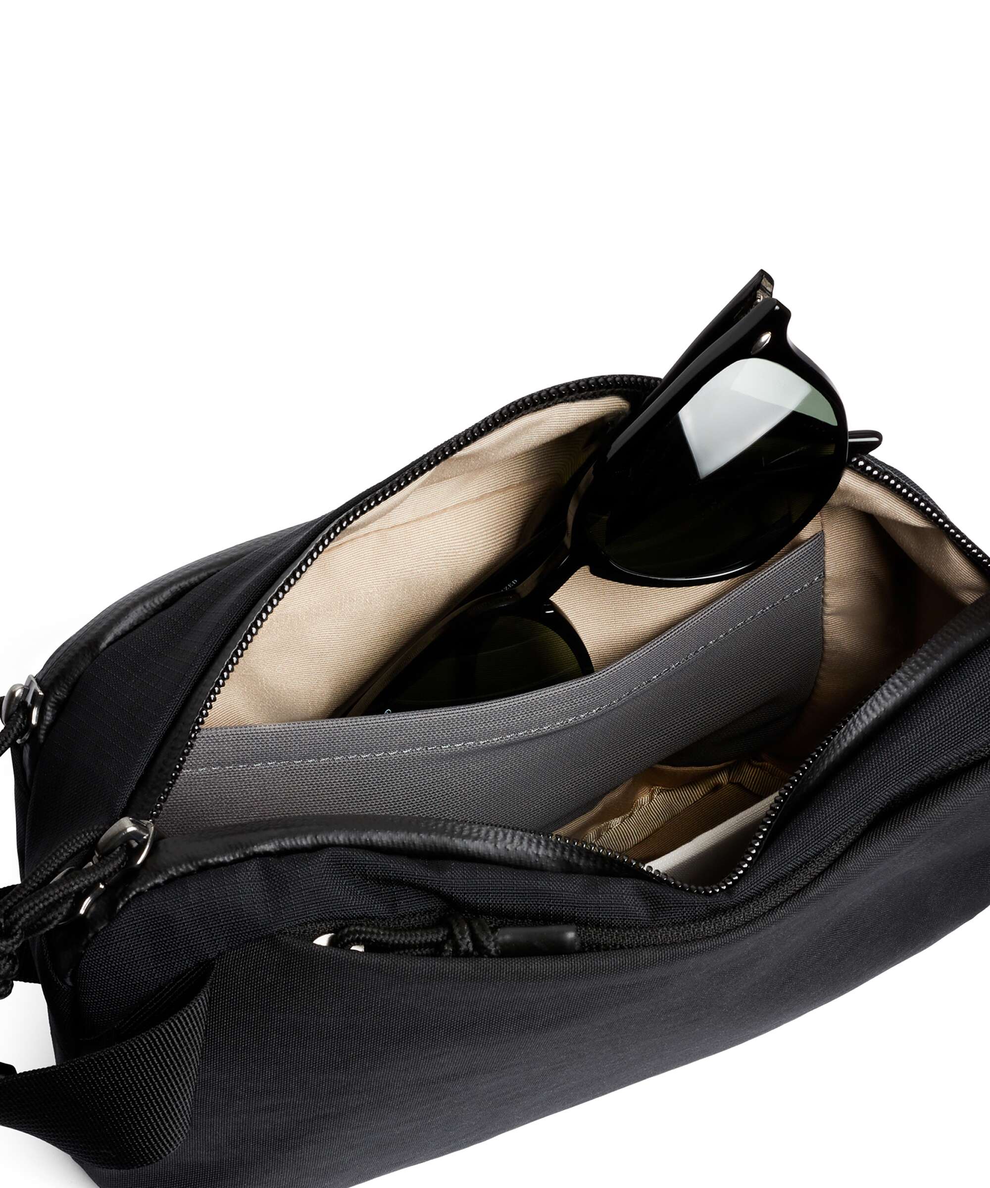 Bellroy Venture 2.5 Ready Belt bag black