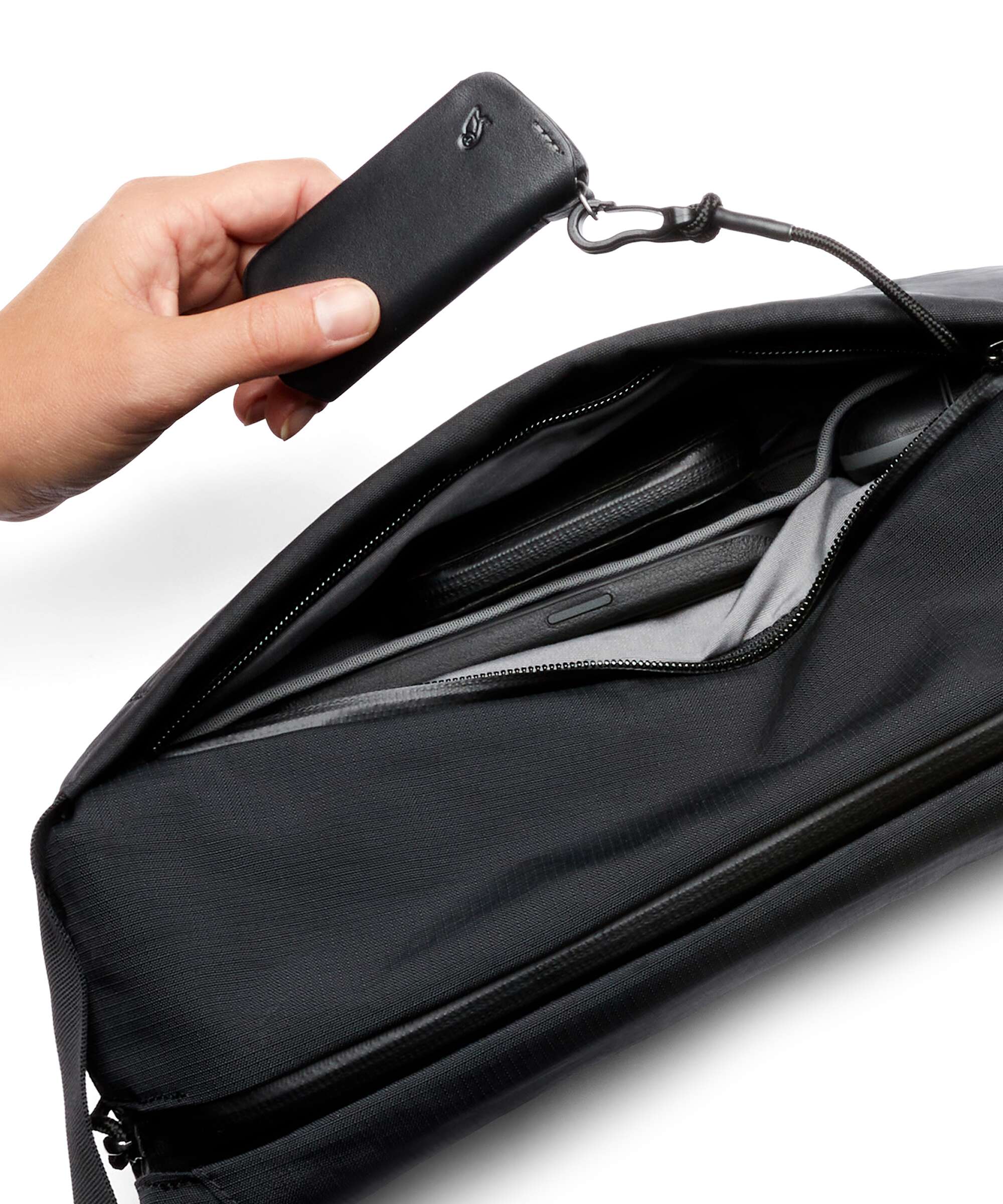 Bellroy Venture 9 Sling bag black
