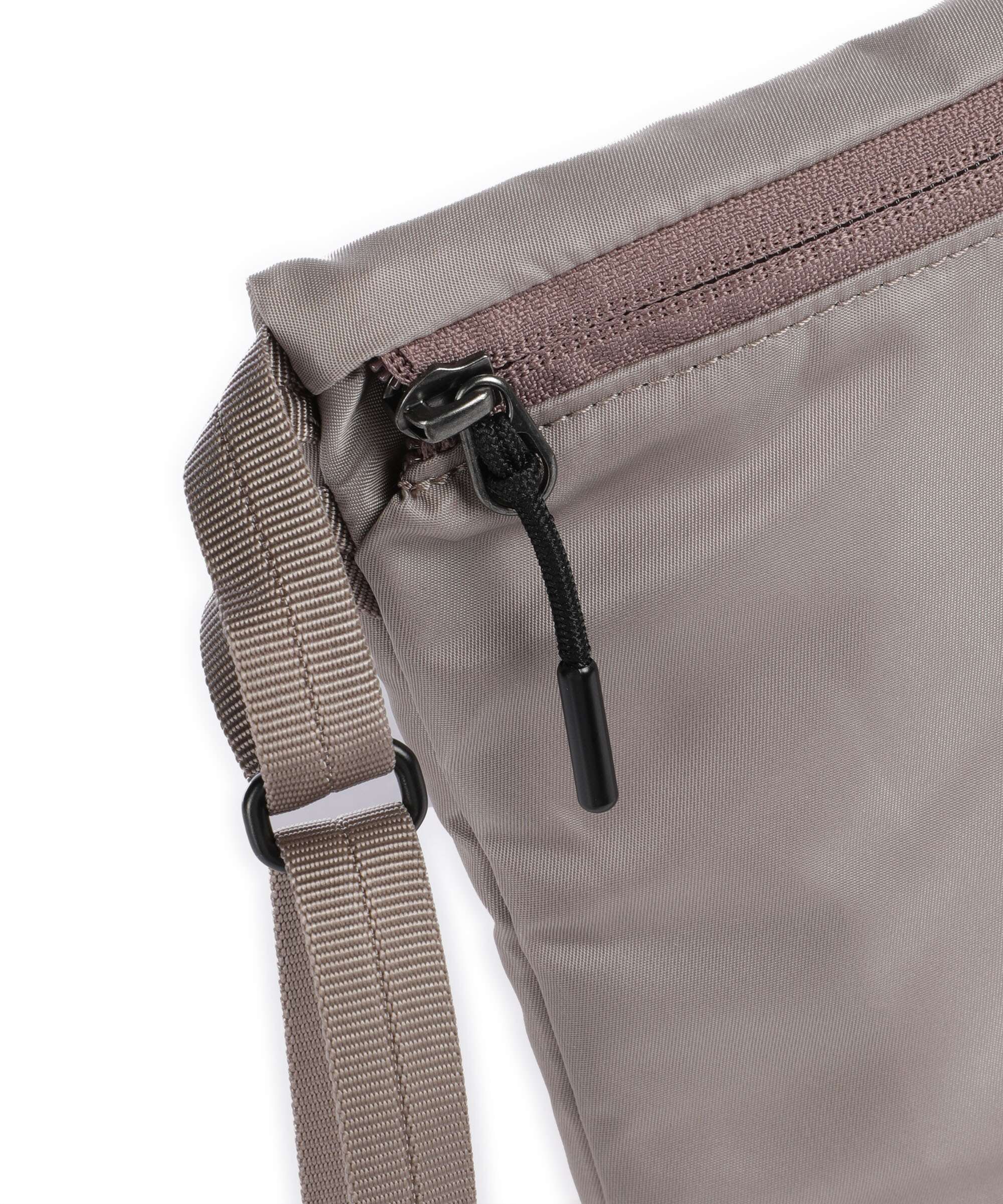Bellroy Laneway 03. Mai Crossbody bag fawn