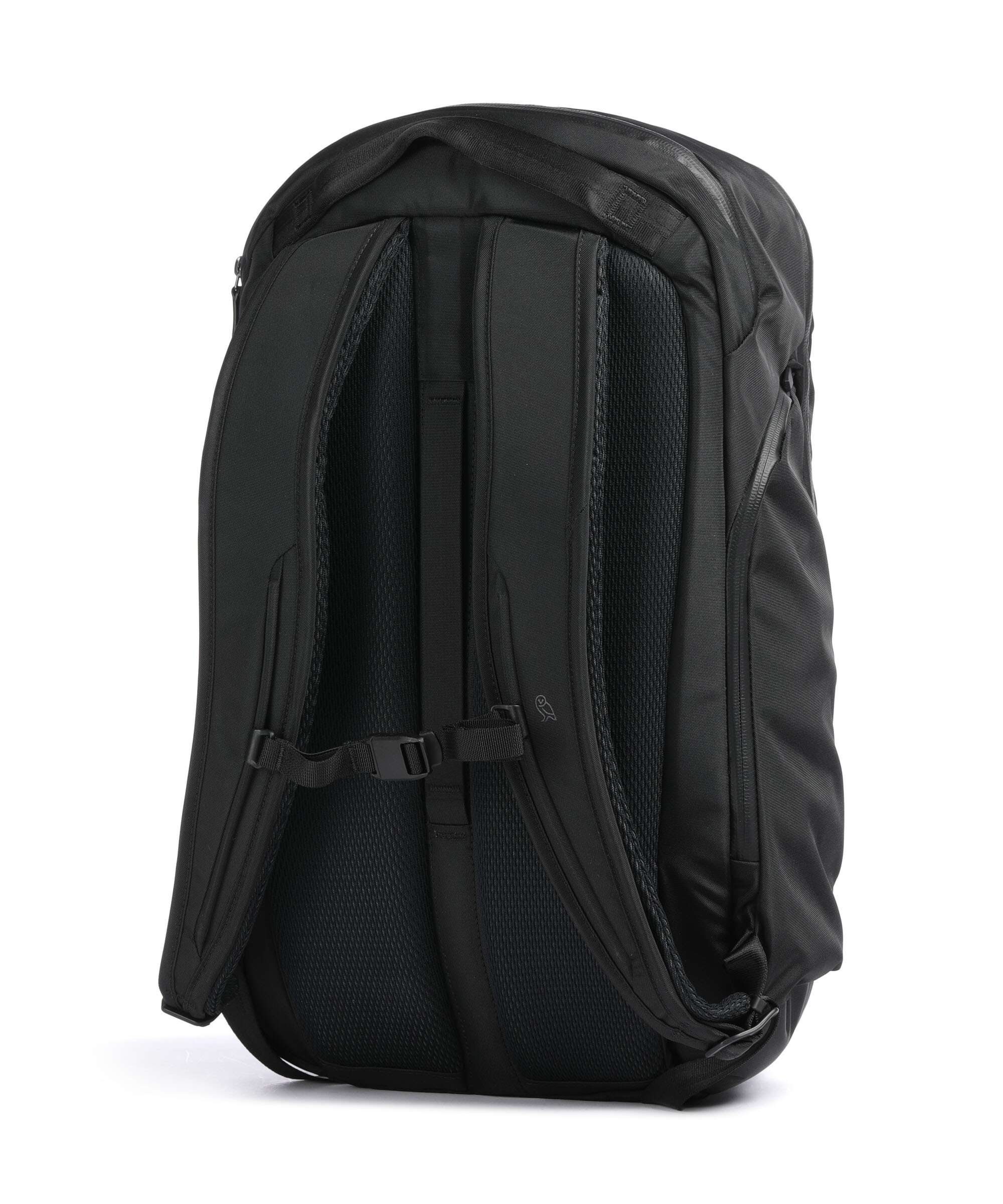 Bellroy Transit 28 Pro Backpack black