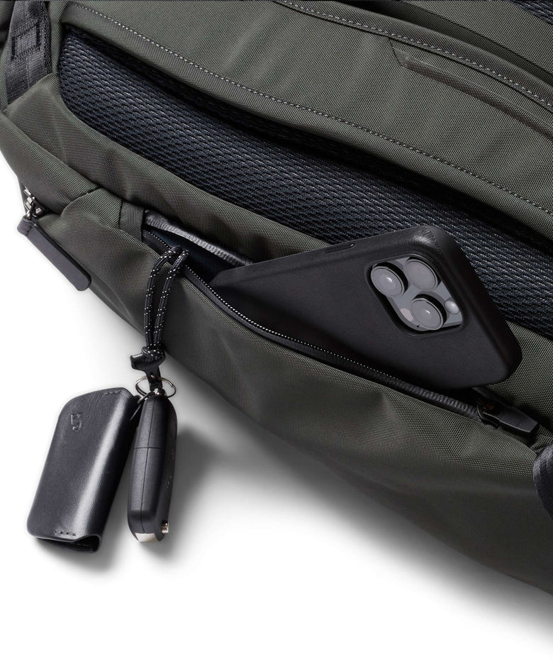 Bellroy Transit 22 Pro Backpack olive