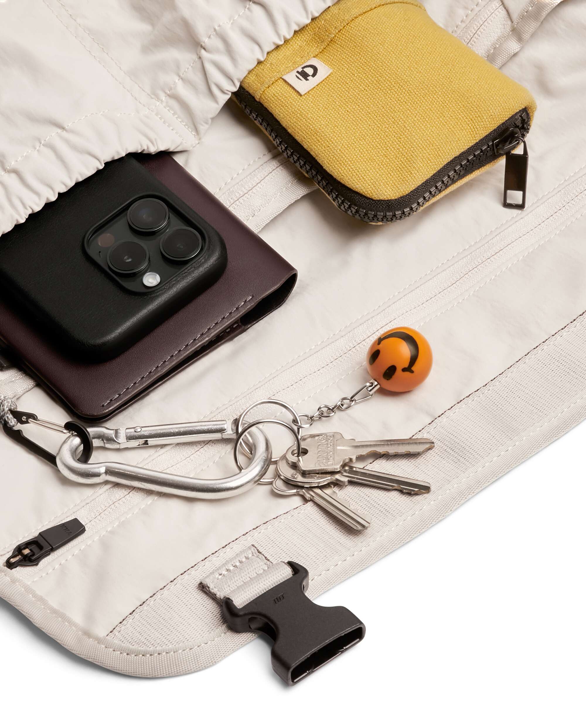 Bellroy Cinch 12 Messenger bag oat