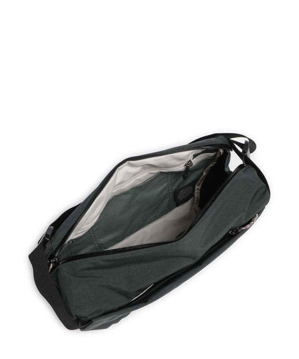 Bellroy Venture 9 Sling bag deep ocean