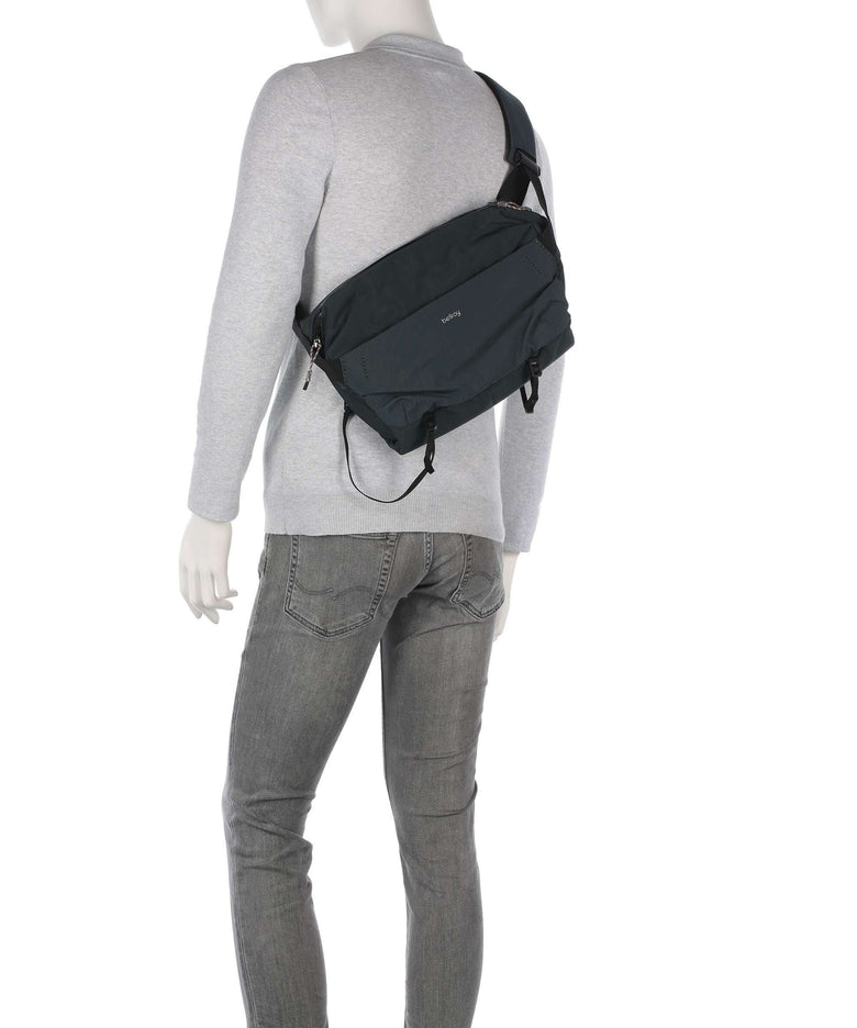 Bellroy Venture 10 Camera Fanny pack deep ocean